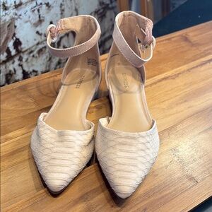 Express Women's Cream Ankle Strap Heels